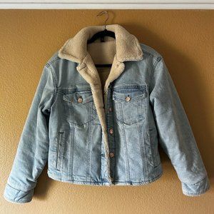 Women's Express Denim Sherpa Lined Reversible Heavy Trucker Jacket Size Medium
